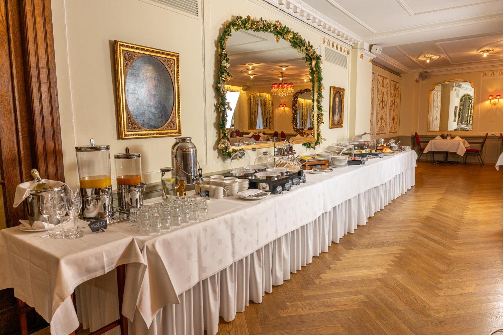 Hotel Romantik Wilden Mann 4*
